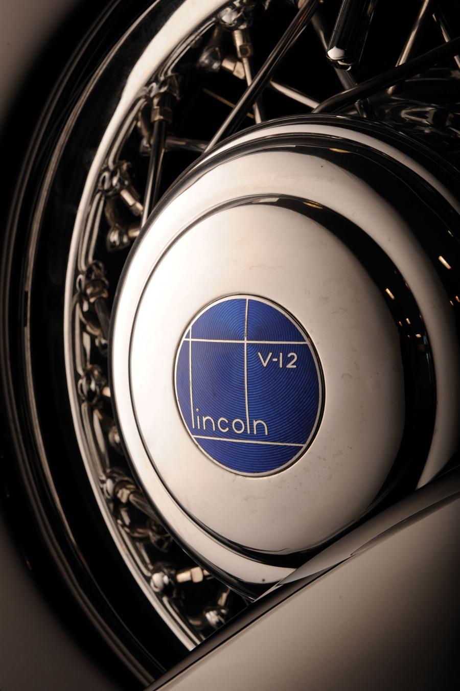 Lincoln Model K Panel Brougham by Willoughby 1937 года  (фото 2 из 6)